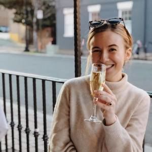 Meet your Posher, Ellen